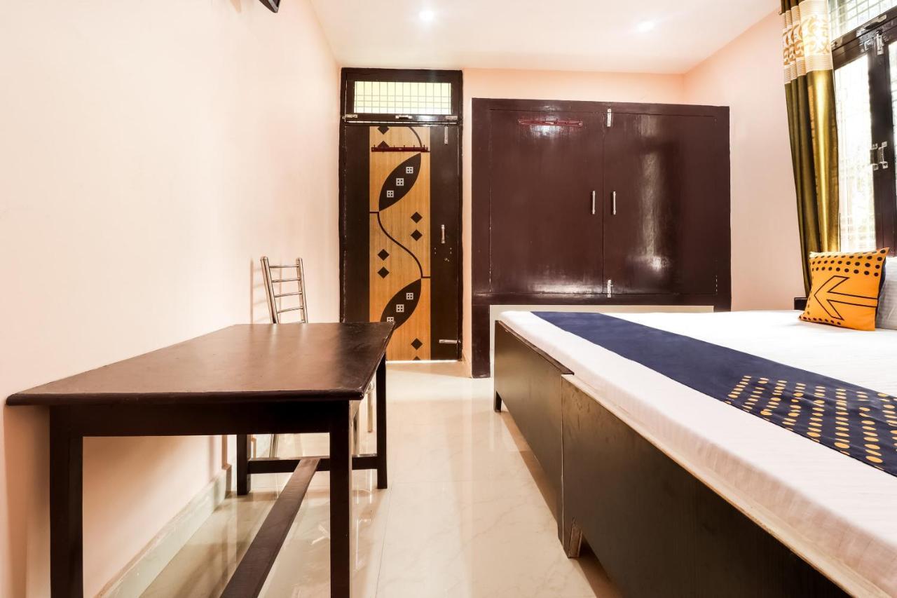 Spot On 63000 Hotel S.S. Plaza Banthra Sikandarpur Dış mekan fotoğraf