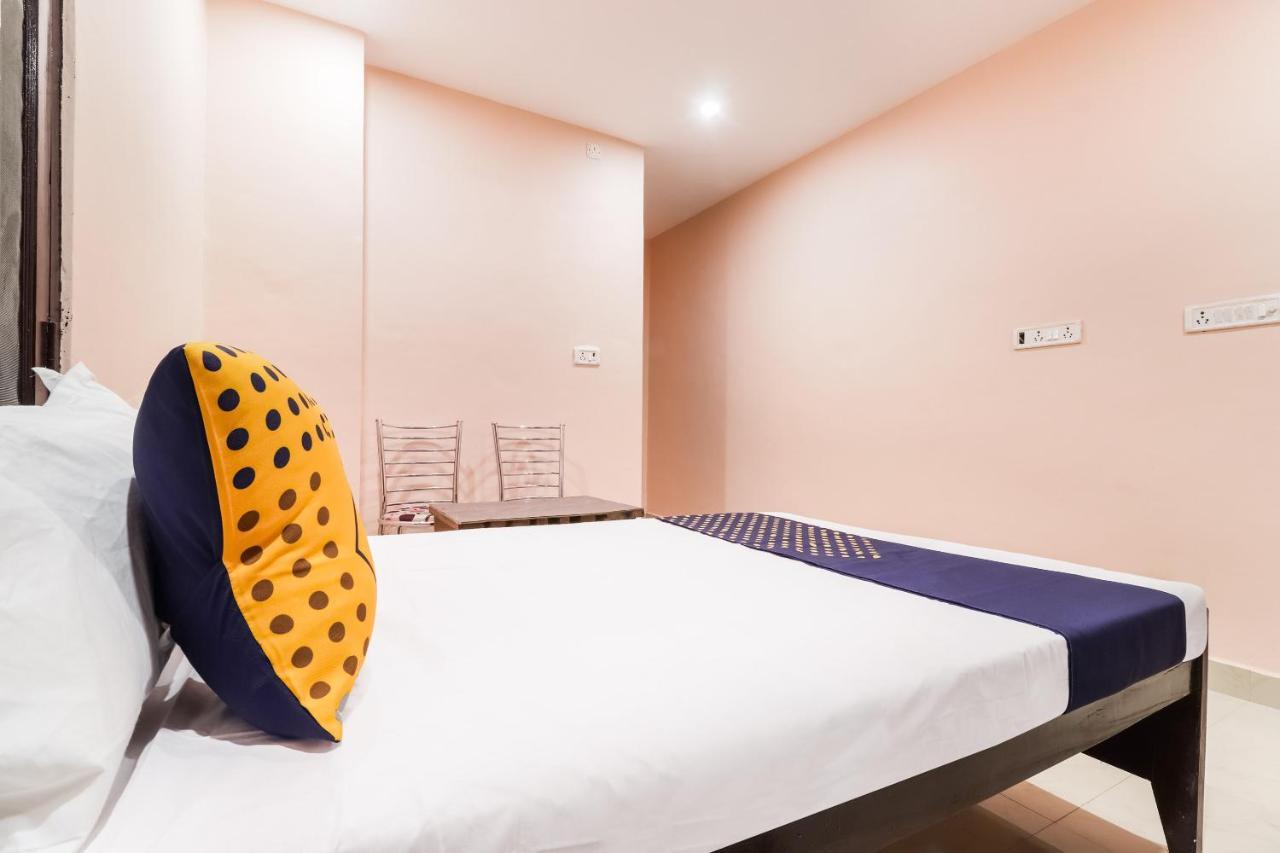 Spot On 63000 Hotel S.S. Plaza Banthra Sikandarpur Dış mekan fotoğraf