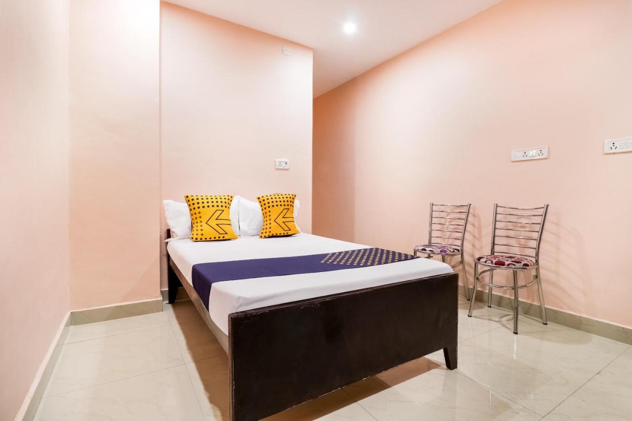 Spot On 63000 Hotel S.S. Plaza Banthra Sikandarpur Dış mekan fotoğraf