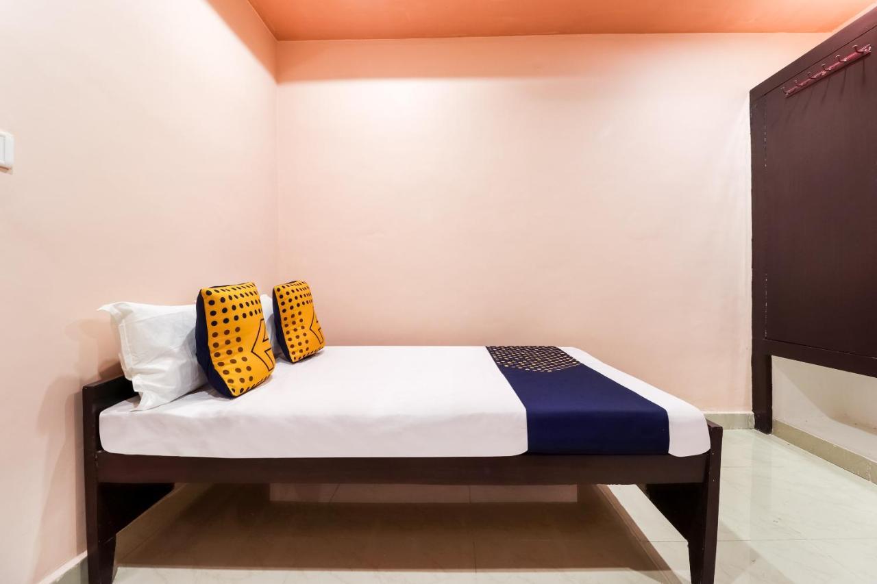 Spot On 63000 Hotel S.S. Plaza Banthra Sikandarpur Dış mekan fotoğraf